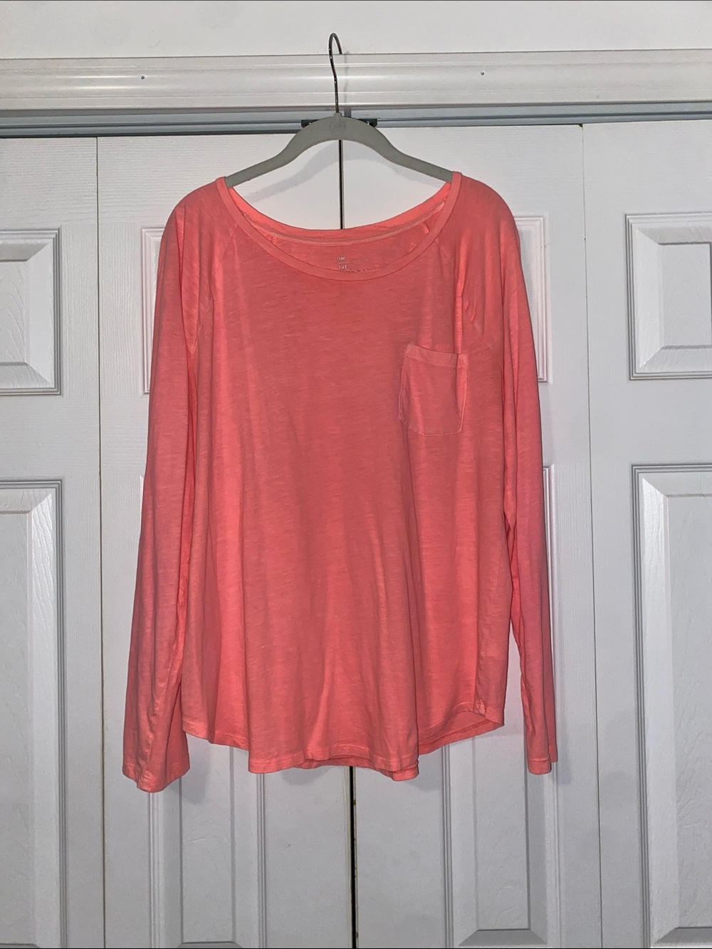 Gap Neon The Minna Soda Wash Raglan Long Sleeve Tee Shirt with Pocket